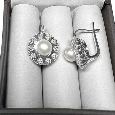 Russian Style Cultured Pearl Earrings 585 Gold
