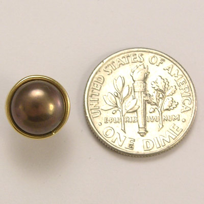 14k Gold Black Pearl Studs