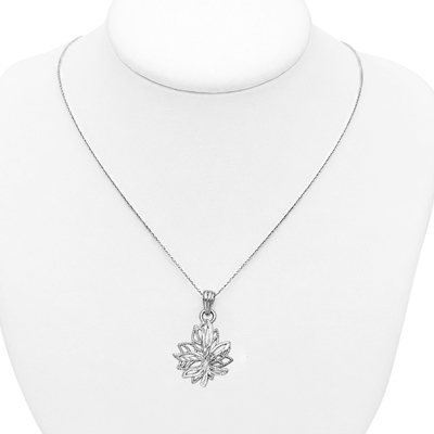 Maple Leaf Design Pendant in 14k Gold with Chain