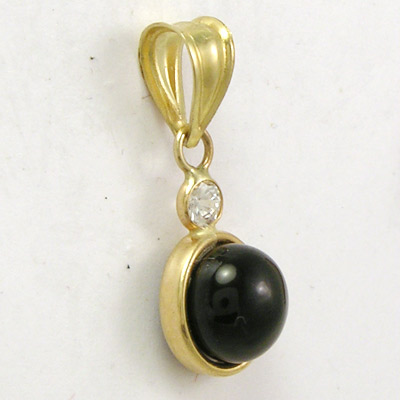 14k Gold Black Onyx Pendant