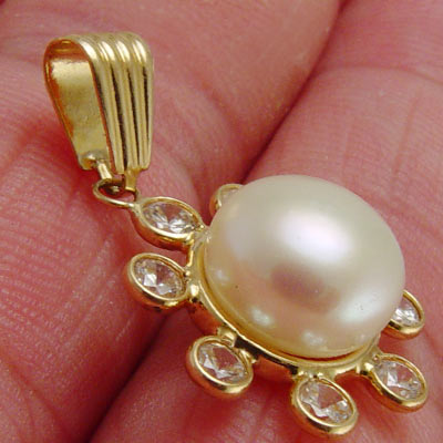14k Pearl CZ Pendant