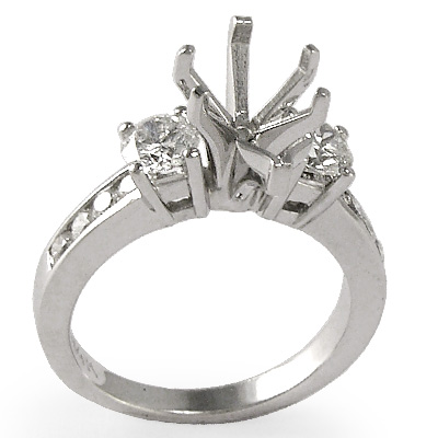 950 Platinum Diamond Engagement Ring