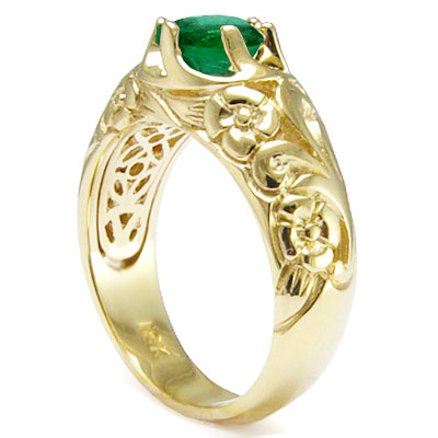 Men's 18k Yellow Gold Emerald ROCOCO design Ring