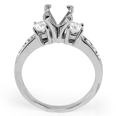 18k Gold Diamond Engagement Ring