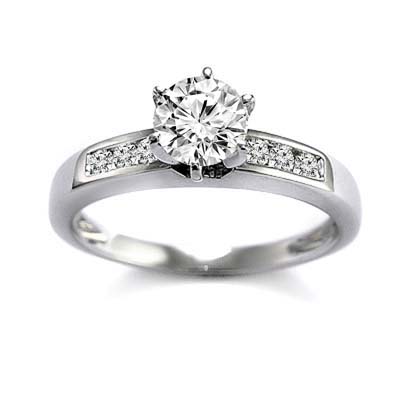 14k White Gold Diamond Ring