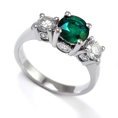 Emerald Diamond Ring in Platinum 950 pure