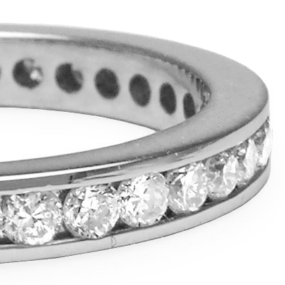 18k White Gold Band Diamond Wedding Ring