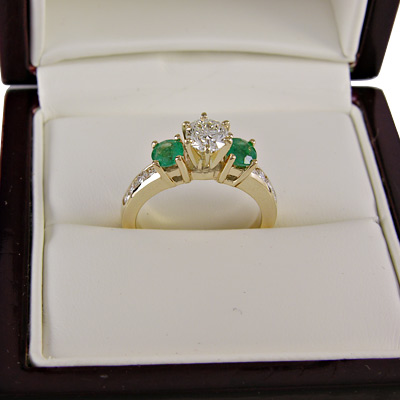 Emerald Diamond thee stone ring 14k GOLD