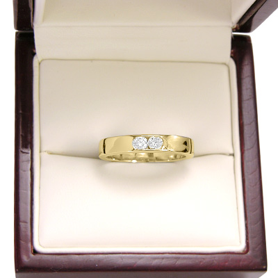14k Gold Diamond Wedding Band ring