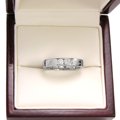950 Platinum Two Diamonds Band Ring