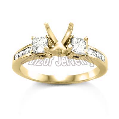 Princess Diamond Engagement Ring in 14k gold