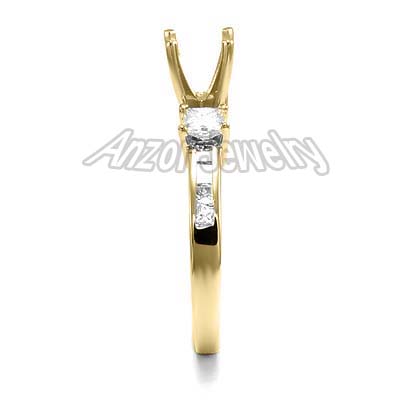 Princess Diamond Engagement Ring in 14k gold