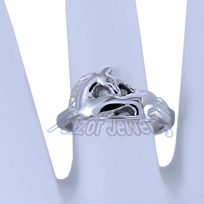 18k White Gold Unicorn Ring