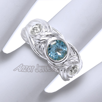 Mens or Womens blue Topaz Diamond Ring 18k