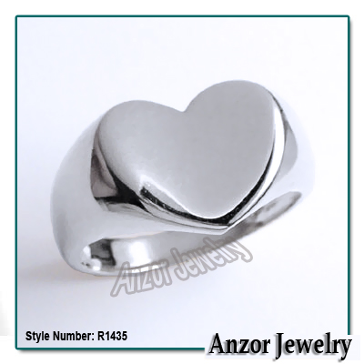 14k solid Gold Heart Shaped Ring