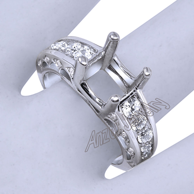 18k White Gold Diamond Semi-Mount Ring