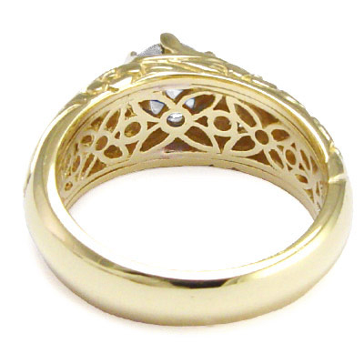 Men's 18k Yellow Gold ROCOCO design Sapphire Ring