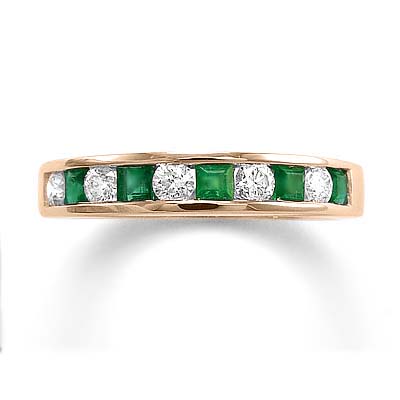 Princess cut emerald round cut Diamond ring 18k