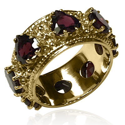 14k Gold Heart Shape Garnet Ring
