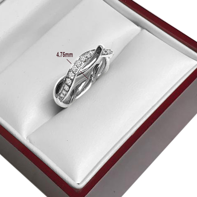 18k Gold Diamond Prong setting Wedding Band