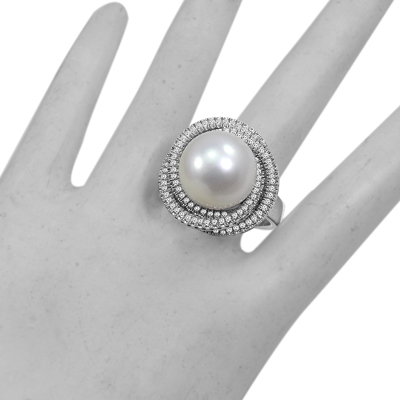 14k White Gold Freshwater Pearls Diamond Ring