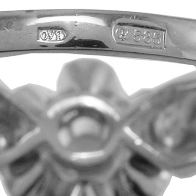 14k Gold Lab Grown Diamond Tulpan Ring