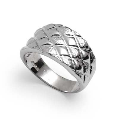 14k White Gold Checked Ring