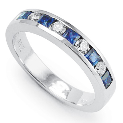 950 Platinum Diamond Sapphire Band Ring