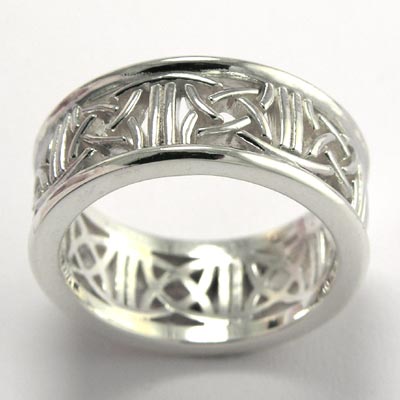 14k Gold Celtic Knot Band