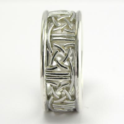 14k Gold Celtic Knot Band