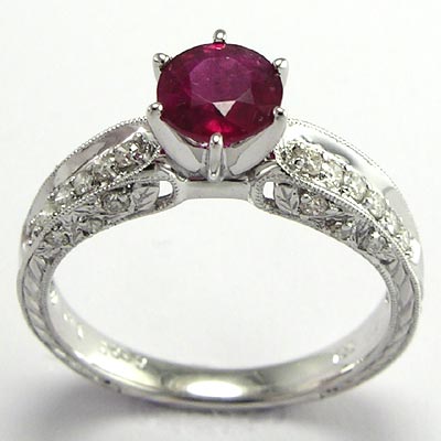 18k Gold Ruby Diamond Ring