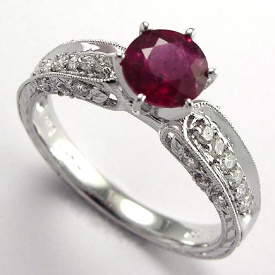 18k Gold Ruby Diamond Ring