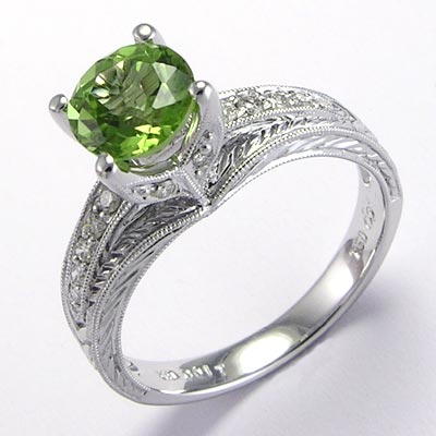 18k Gold Peridot Diamond Ring