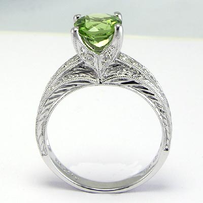 18k Gold Peridot Diamond Ring