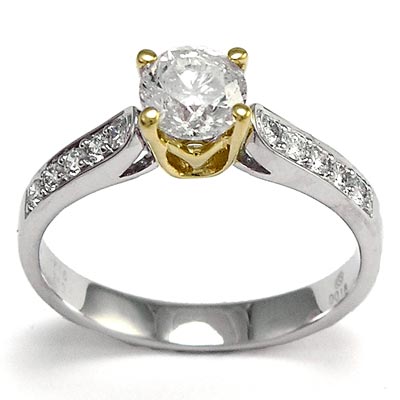 18k White Gold Diamond Engagement Ring