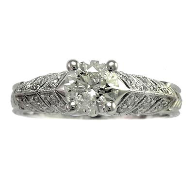 18K White Gold Diamond Engagement Ring