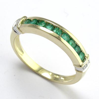 10k Gold Emerald Diamond Ring
