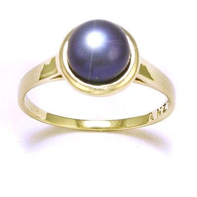 14k solid Gold Black Pearl Ring