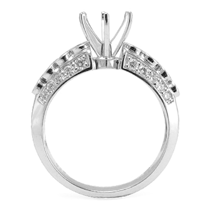18k White Gold Diamond Engagement Ring