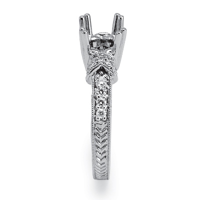 18k White Gold Diamond Engagement Ring