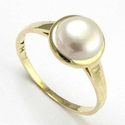 14k solid yellow gold Freshwater Pearl Ring