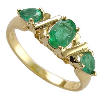 Emerald Three Stone mother's Ring 14k