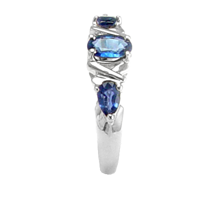 Sapphire Three Stone Ring 14k Gold