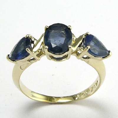 14k Gold 3-Stone Sapphire Ring