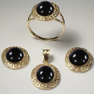 14k Gold Solid Oval Onyx Earrings, Set