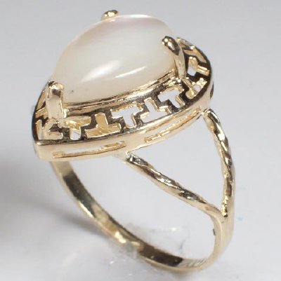 14k Gold Pear Mother of Pearl Set 12 GR