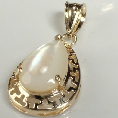 14k Gold Pear Mother of Pearl Set 12 GR