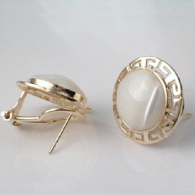 14k Gold Mother of Pearl Greek key design Set