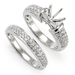 18k Gold Diamond Engagement Ring