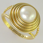 white Pearl Love Knot Ring 10k gold